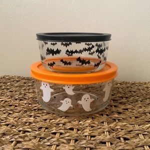 Bats and ghosts food storage containers